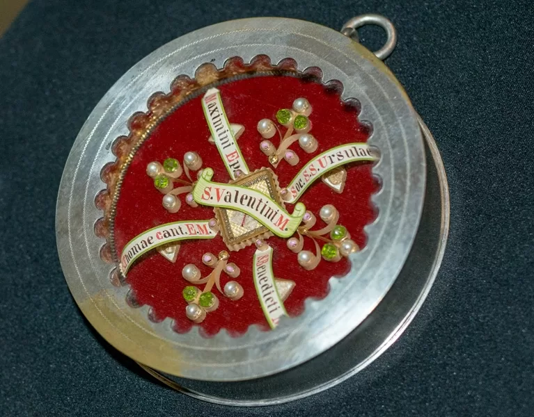 Šv. Valentino diena gali padėti žmogui atrasti tikėjimo perlus