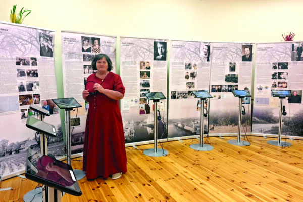 Paežerių dvare – paroda apie vilko vaikų kelią per Lietuvą