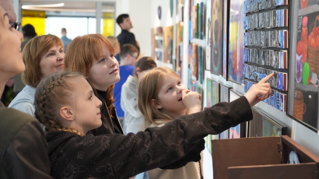 Vasarą Gargžduose grožėkitės jaunųjų kūrėjų paroda