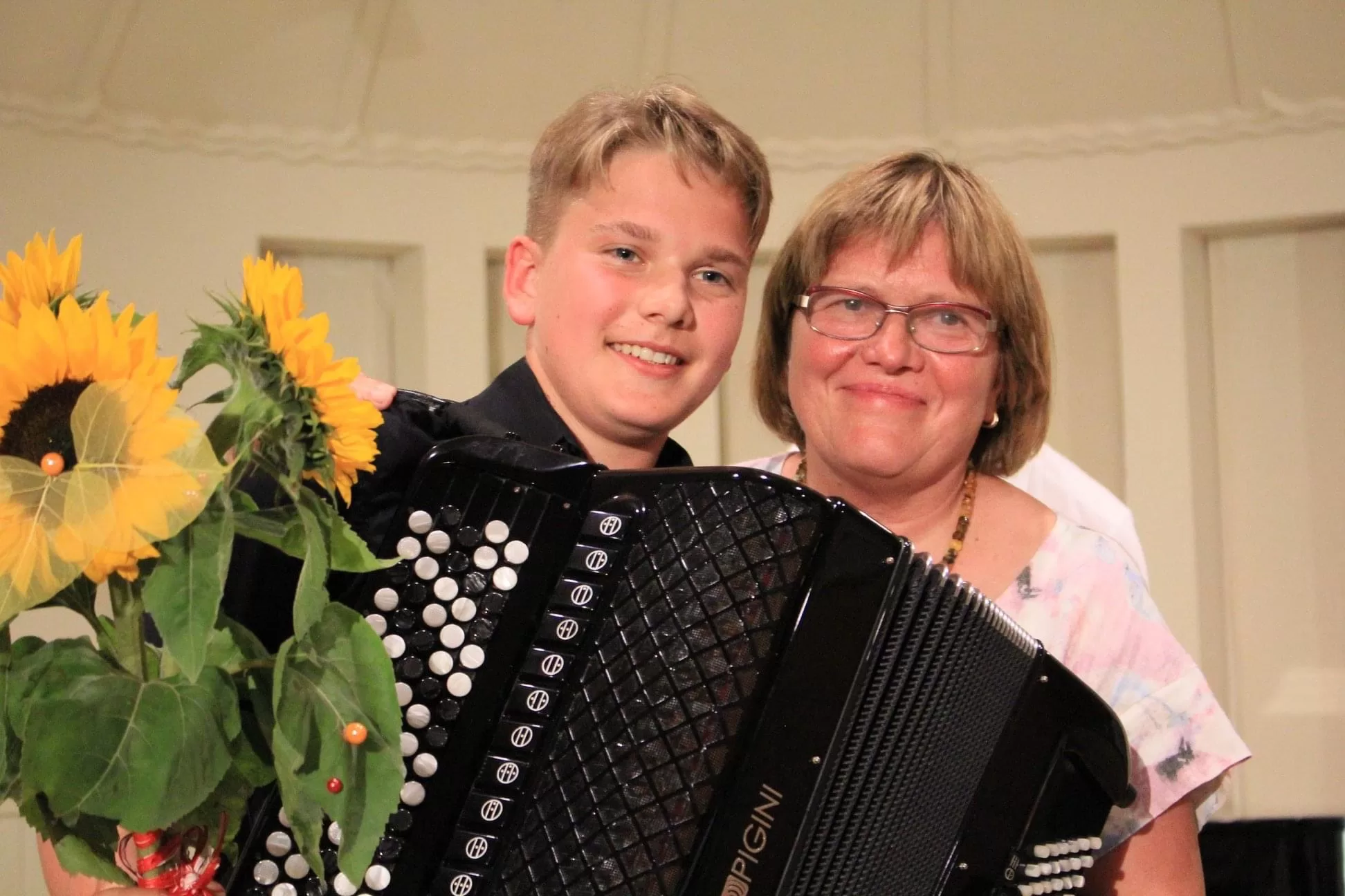 Laiminga išugdžiusi laimingus žmones muzikos pasaulyje. Pokalbis su pirmąja M. Levickio mokytoja M. Markevičiene