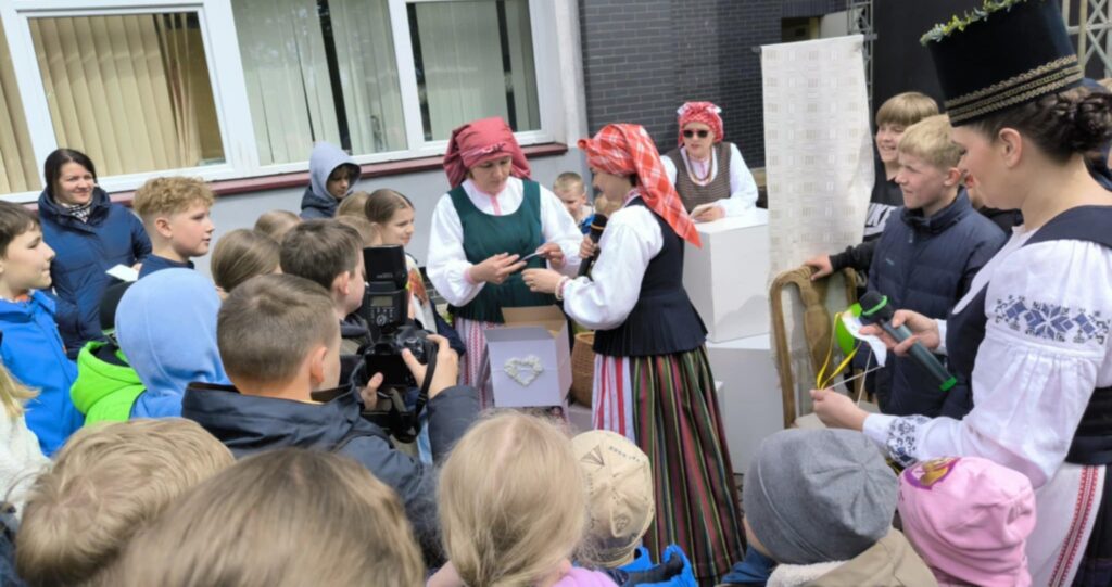 Kiemo šventė „Pienės pūkas“ – bendrystės, kūrybos ir tradicijų šventė