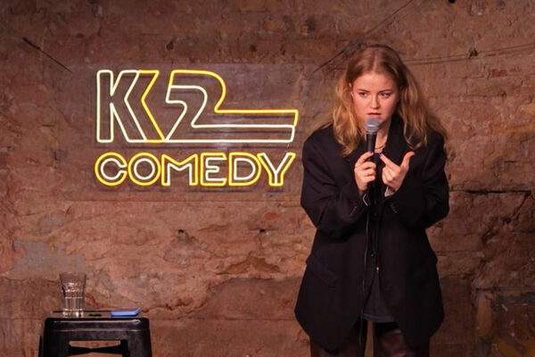 Į sceną lipanti psichiatrė mėgaujasi gebėjimu prajuokinti žmones