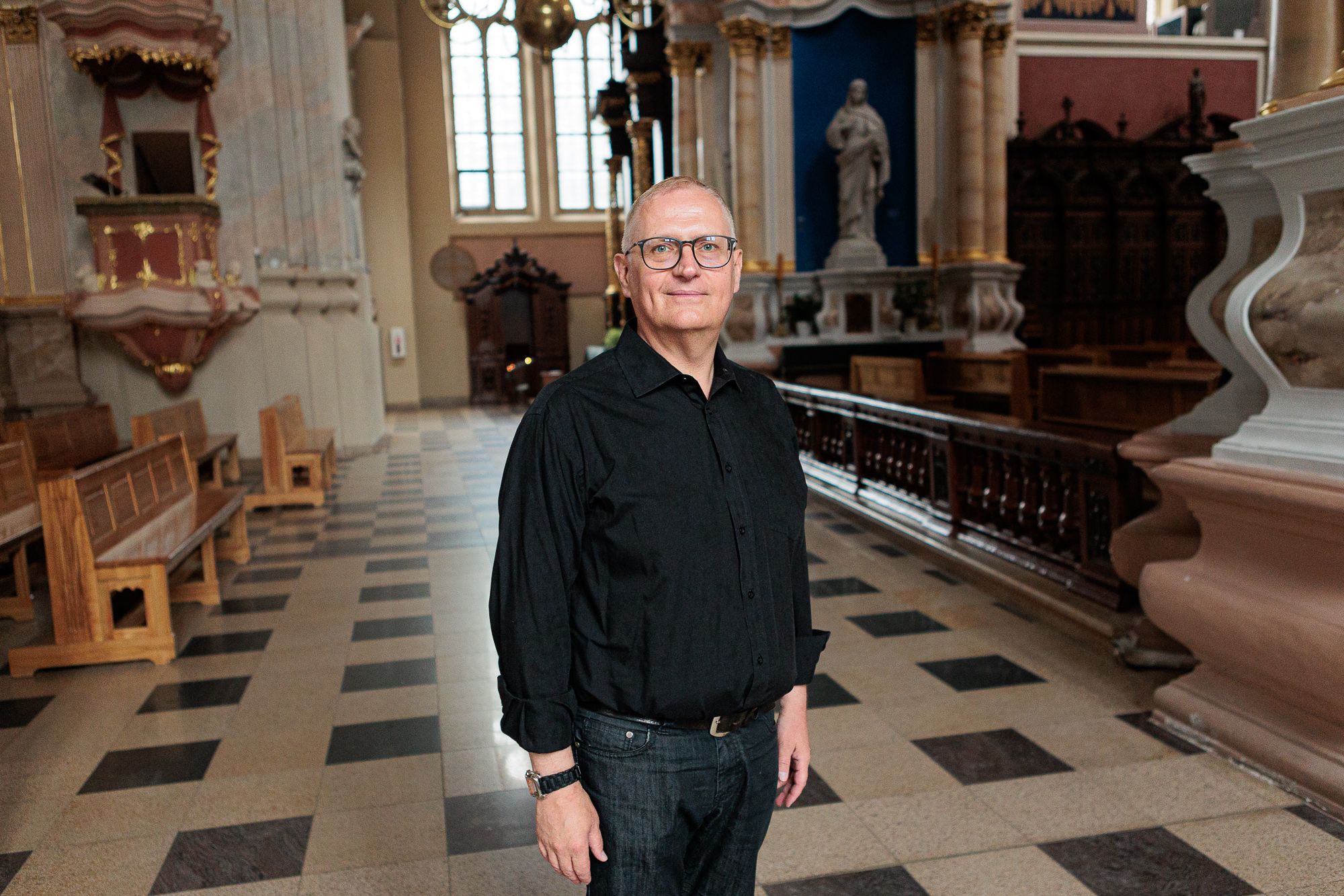 Kauno arkivyskupijos ceremoniarijus A. Kazlauskas: puošiant bažnyčią svarbiausia natūralumas ir saikas