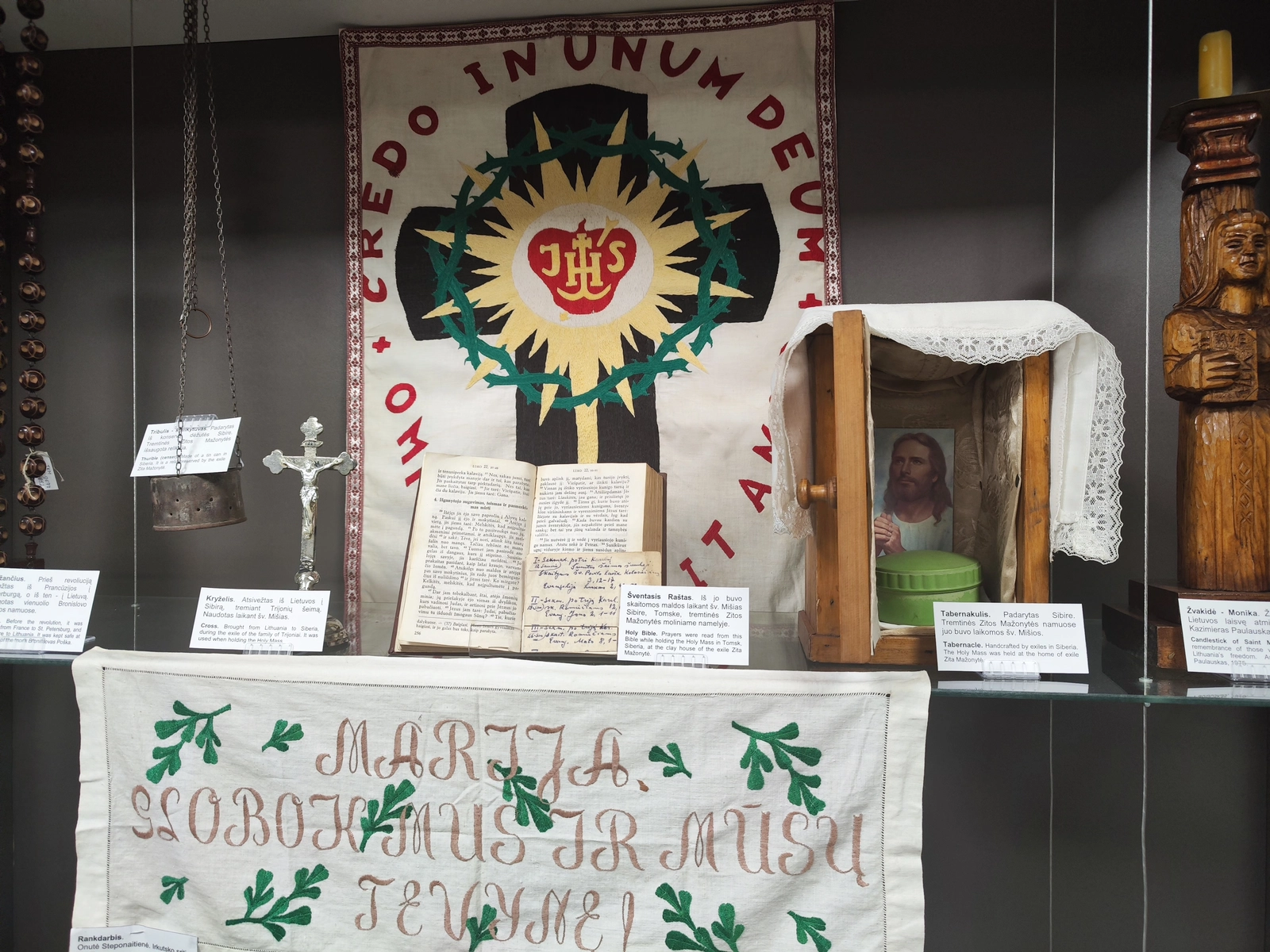 Tremtis. Išgyvenimo ir vilties pamokos šiandienai