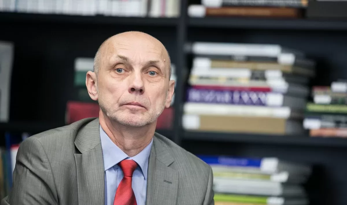 Politologas V. Dumbliauskas: „Galima įžvelgti, kad Seime formuojasi penktoji kolona, ir tai nejuokinga“