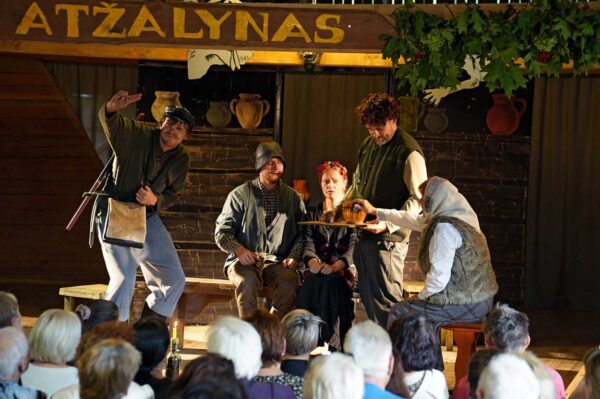 Sūduvos teatrų festivaliu tradiciškai palydėta į rudenį