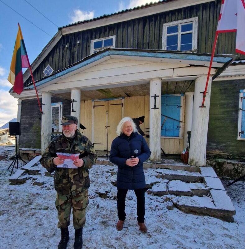 Vasario 16-oji S. Narutavičiaus tėviškėje