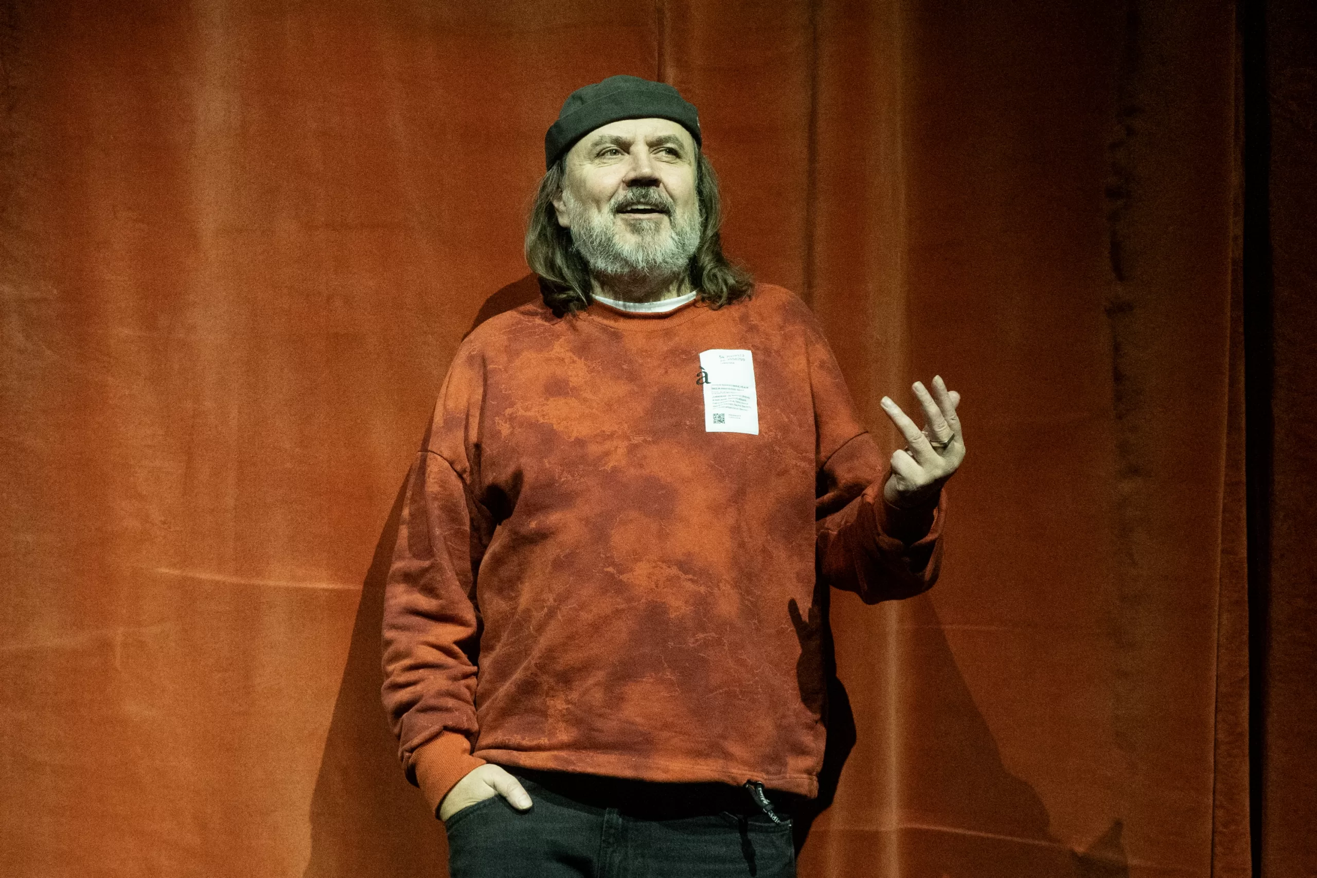 O. Koršunovas apie spektaklį „Ten būti čia“: „Žinau tik vieną genialų režisierių, tai – atsitiktinumas“