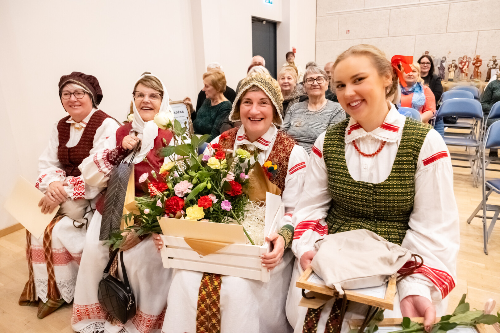 Savąja tarme – į kalbos gelmes