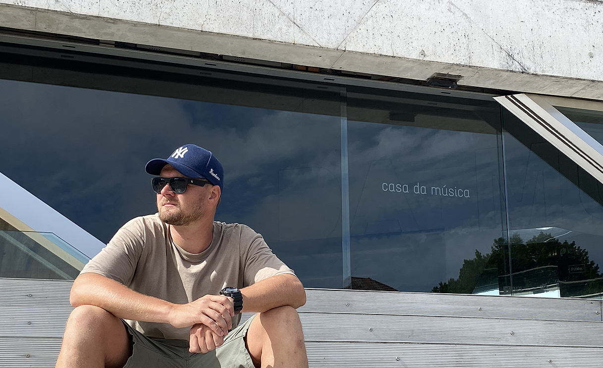 Architektas su paslėptu menininko užtaisu